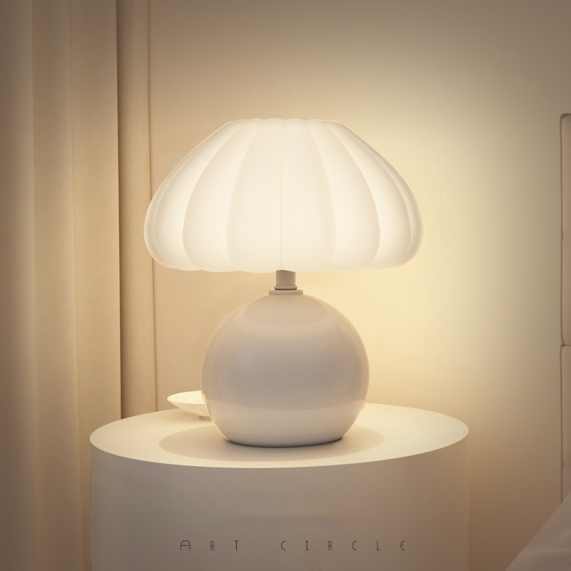 Crèmestijl Nachtkastje Lamp Fr - Desk Setup White recensie en prijs